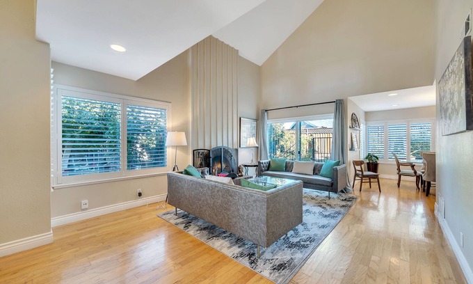 Edenvale Casa | Adorable mascota amigable casa de Santa Teresa.