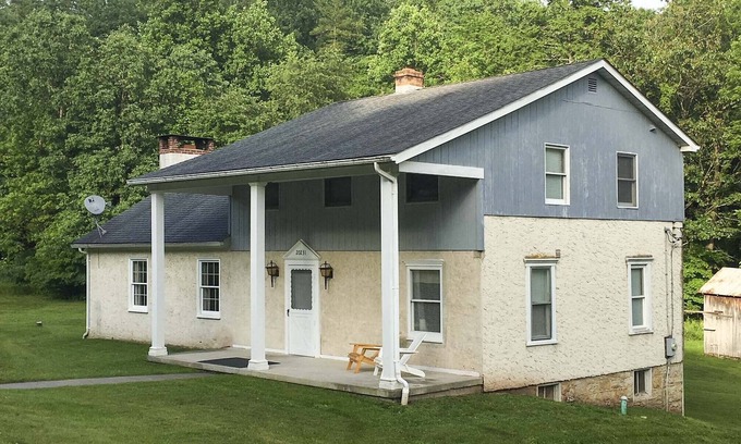 Saxton Casa | Serene Saxton Lodge: 7 Mi to Lake Raystown!