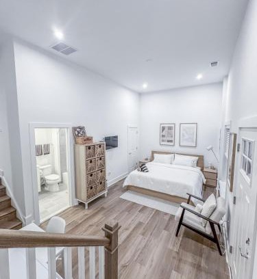 Annandale Casa | Serene Scandanavian Loft Suite