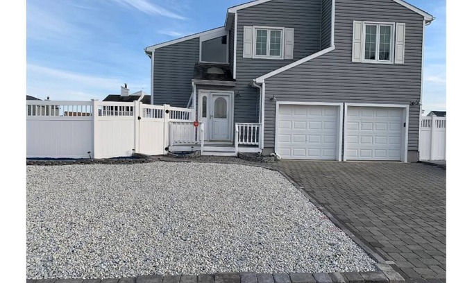 Beach Haven West Casa | Serene Waterfront Family Water Front Property