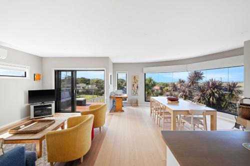 Smiths Beach Casa | Serenity at Smiths Beach