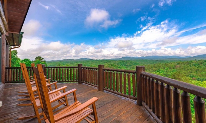 Mineral Bluff Casa | Encuentra tu paz interior con vistas panorámicas e impresionantes en Serenity