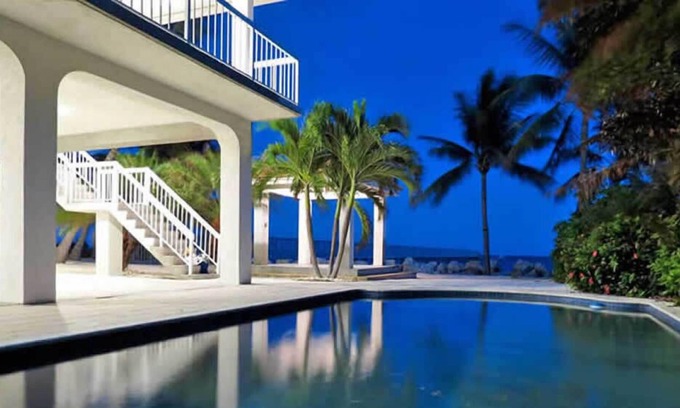 Islamorada Villa | Serenity Ocean Front 3 Bedroom Estate