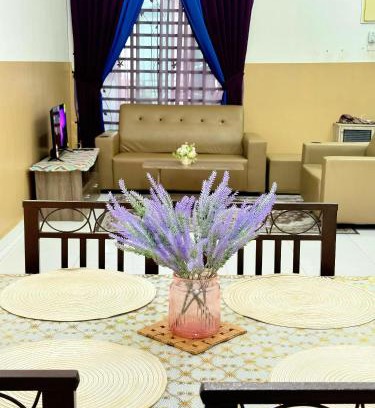 Kepala Batas Casa | Seri Pinggiran HOMESTAY Bertam Perdana