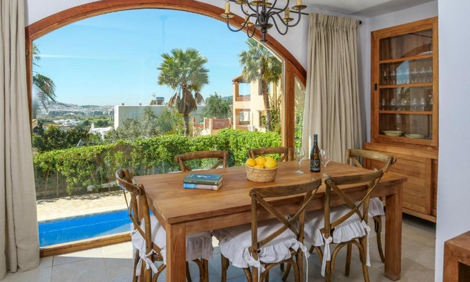 Nuestra Señora de Jesús Villa | Ses Vistes