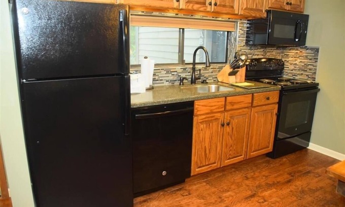Seven Springs Condominio | Seven Springs 3 BR Condo, walk to slopes! by RedAwning - Save 10% on 3 Nights, 15% on 5 Nights!