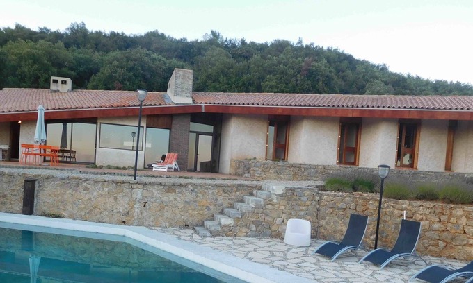 Mons Casa | Seventies architect-designed house.