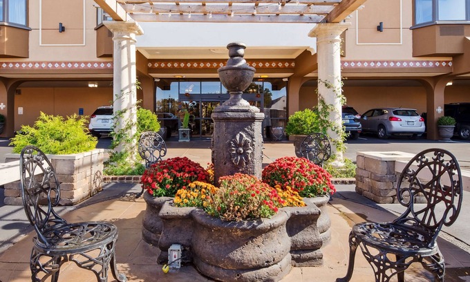 Southmoreland Hotel | Seville Plaza Hotel, Trademark Collection by Wyndham