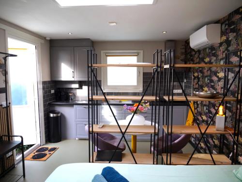 Noord Apartamento | Sfeervol guesthouse, privé tuin en free parking