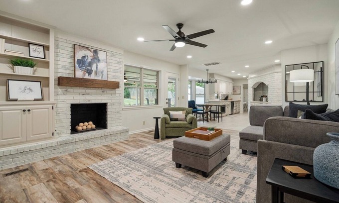 South Tulsa Casa | Shadow Mountain @ St. Francis