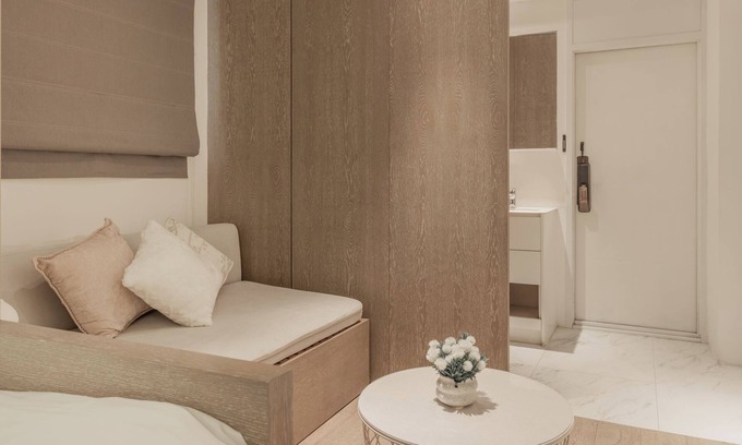 Jing'an Casa | Shanghai Hills & Gefii Fifty Shades of Grey close to Jing'an Temple