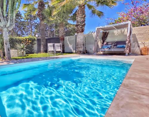 Fontane Bianche Apartamento | Shati Luxury - Private Heated Pool, Sea view Near beach