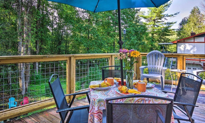 Hendersonville Cabaña | Shaw Creek Cottage w/ Fire Pit & Forest Views