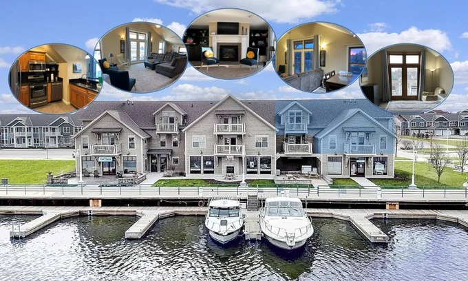 Sheboygan Condominio | Sheboygan Waterfront 3 Bedroom 2.5 Bathroom Home