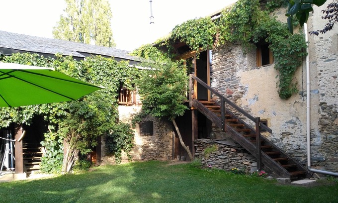 Err Casa | Redil Cerdane en Err en la pequeña localidad pirenaica altitud de 1350 metros