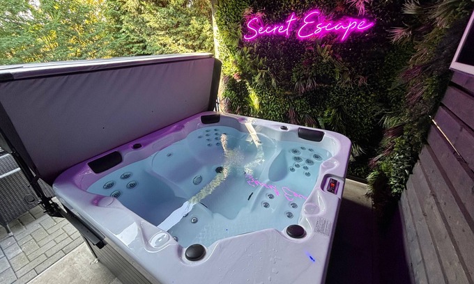 Ridgeway Apartamento | Sheffield-apartment-sleeps4-parking-hottub