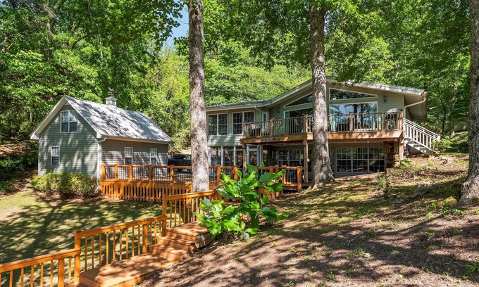Jasper Casa | Sheltered Cove: 4 BR, 3 BA House in Jasper, Sleeps 12