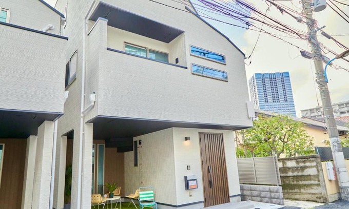 Okubo Villa | Shinjuku 'Orange County' Villa