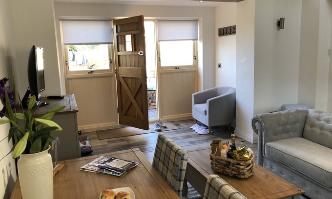 Amerton Casa | GRANJAS DE VACACIONES SHIRLEYWICH, ECOLÓGICAS Y PERROS AMIGABLES, PLAZAS 2-4, separadas