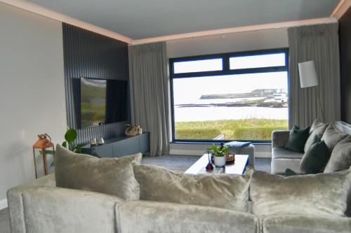 Bushmills Casa | Shoreline Portballintrae North Coast Views Near Giants Causeway & Royal Portrush