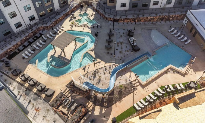 St. George Condominio | Sierra Sky Patio w/ Fireplace
