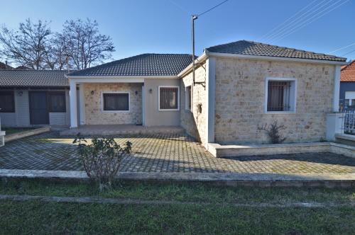 Poria Casa | Signora Despina's