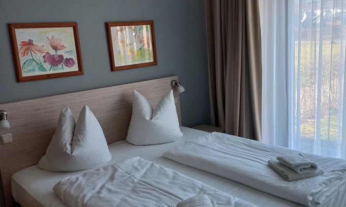 Stolpe Apartamento | Silbersee RE-02 - Holiday apartment Die Remise Silbersee RE-02 in a quiet village location