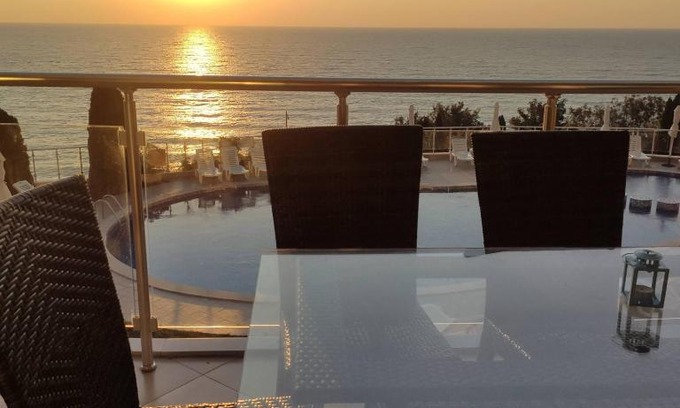 Byala Apartamento | Silver A28