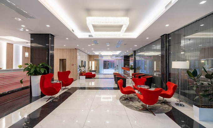 Palace District Apartamento | Silver Crown Hotel & Residence