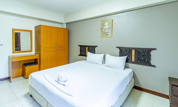 Lat Krabang Hotel | Silver Gold Garden Suvarnabhumi Airport