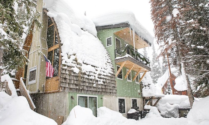 Salt Lake Mountain Resorts Cabina | Silverstrike Lodge by Cottonwood Lodging