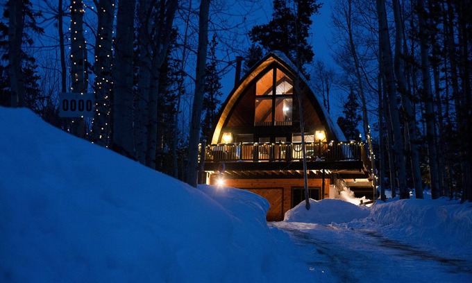 Wildernest Cabina | Cabaña privada de montaña - ¡Remodelada en verano!