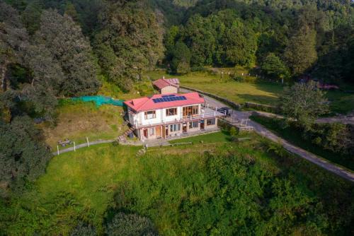 Almora Cabina | Simba Jungle Lodge, Binsar Wildlife Sanctuary