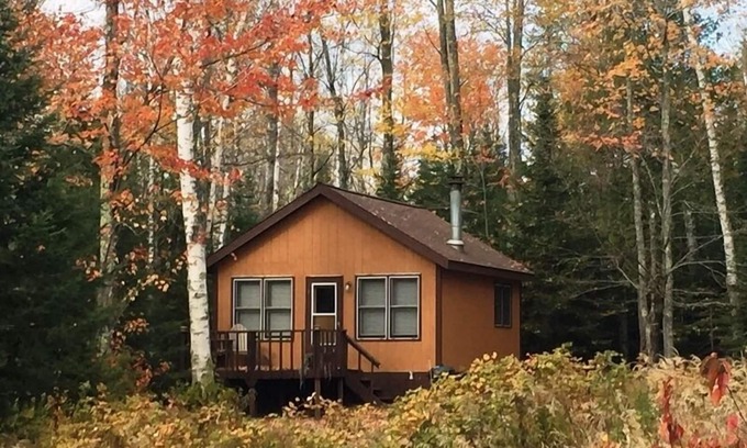 La Pointe Casa | Cabina de estudio con acceso al Lago Superior a través de Big Bay Road