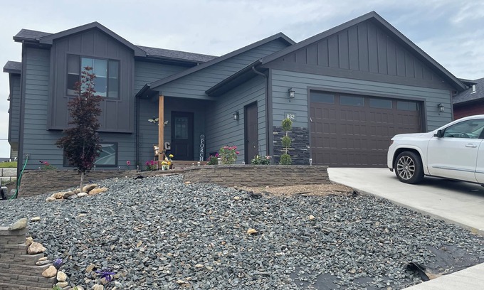 Rapid Valley Casa | Single Family Home - pet friendly Great access to all the Black Hills Beauty.