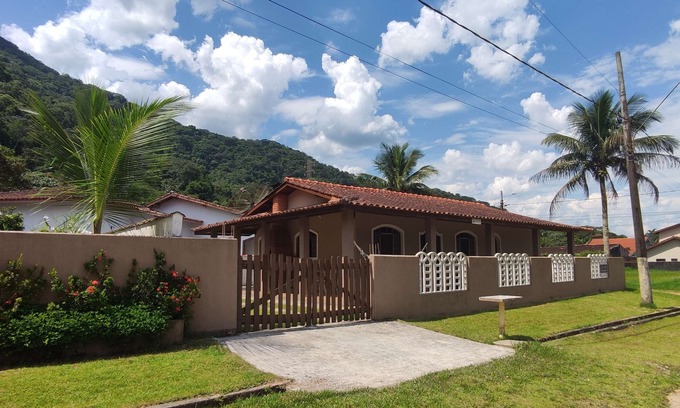 Lagoinha Casa | Pond 180 m de la playa. Excelente Casa Térrea en excelente ubicación.