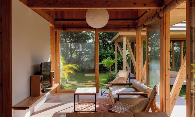 Tamashiro Casa | Site 250 tsubo Pool Wooden detached house with s / Kunigami-gun Okinawa