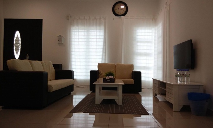 Sitiawan Casa | Sitiawan - Manjung - Lumut Homestay