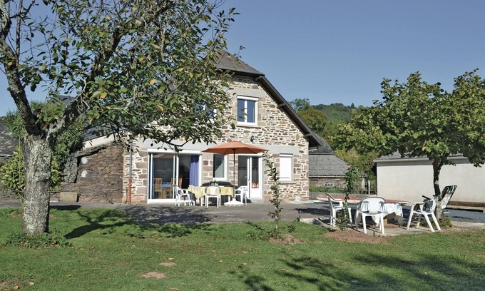 Voutezac Casa | Alojamiento de 3 habitaciones en Voutezac