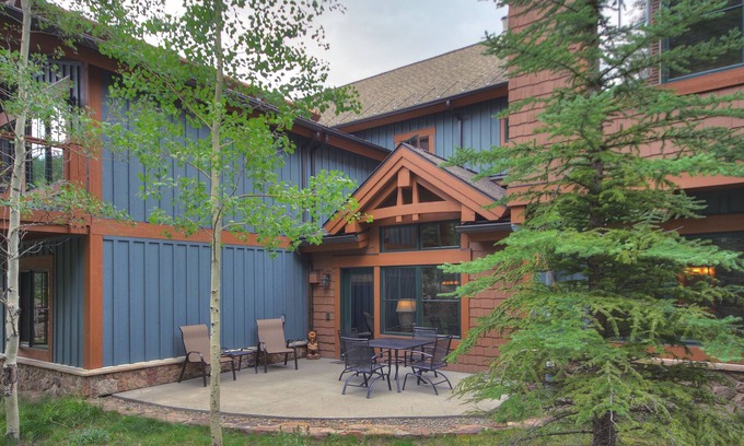 Breckenridge Casa | Ski-in 2br W/luxe Decor Steps To Winter Activities 2 Bedroom Townhouse by RedAwning