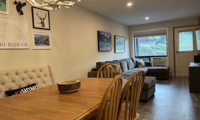 East Kootenay Casa | Ski In/Out Spectacular Two Bedroom Condo - Best Views - Newly Reno’d