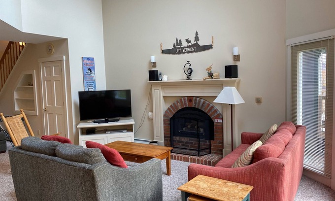 North Troy Casa | Ski in Ski out - fantastic location on Raccoon Run