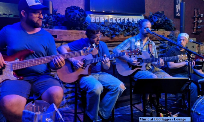 Jeffersonville Complejo | Ski-in ski-out one-bedroom at Smugglers Notch, some of the best skiing in the NE