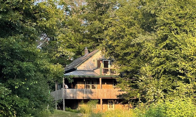 Fryeburg Cabina | Ski Maine and NH from this 3 bedroom Maine Cabin