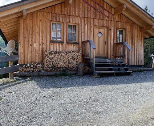 Lachtal Casa | Skihütte im Lachtal mit Kaminofen und Sauna