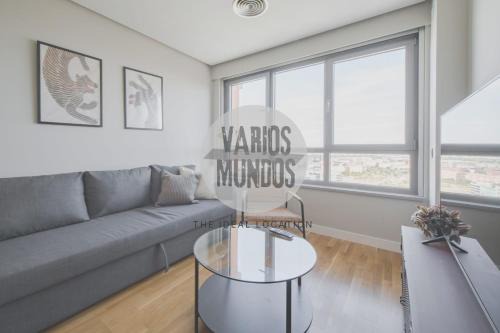 Hortaleza Apartamento | Sky Living para 4 con Parking en Sanchinarro