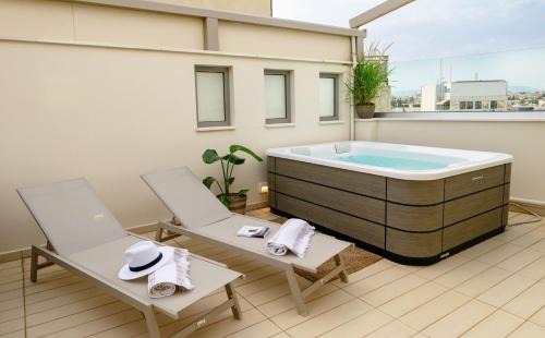 Argyroupoli Apartamento | Sky Suite with View & Jacuzzi