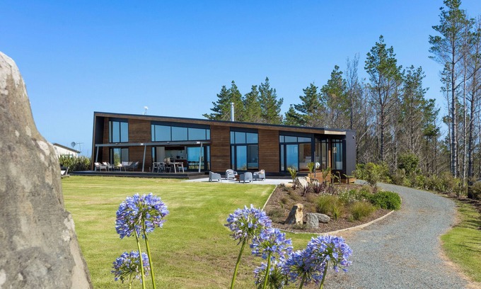 Pakiri Casa | Skyline Lodge - Leigh Coastal Paradise