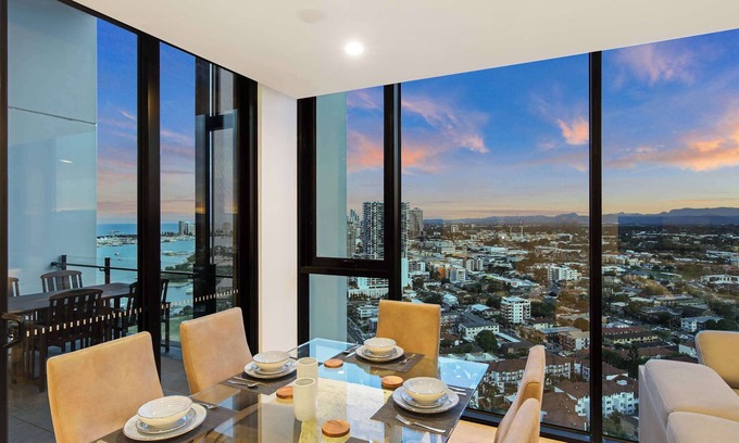 Southport Apartamento | Skyline Showdown - Views, Games & Vibes