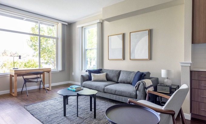 Mountain View Apartamento | Sleek Mountain View 1BR w/ Gym, Pool, near Shops, Transit, by Blueground